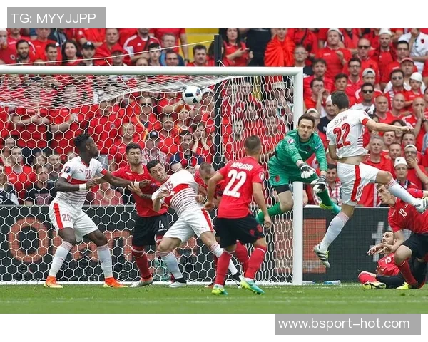 意甲激战:拜仁绝杀皇马神扑引爆全场精彩瞬间回顾