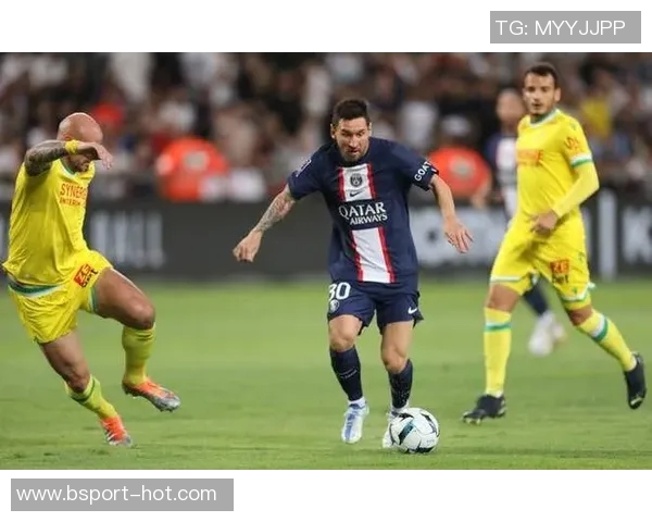 巴黎圣日耳曼小胜尤文图斯友谊赛精彩瞬间回顾与分析