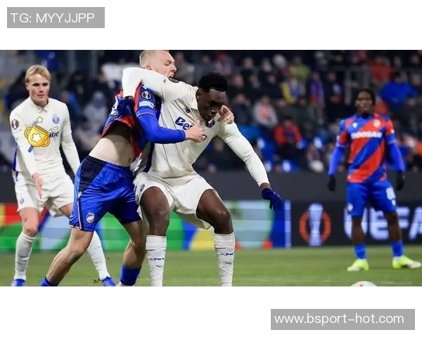 西甲精彩对决波尔图大胜里昂神扑瞬间引发全场狂欢战术解析